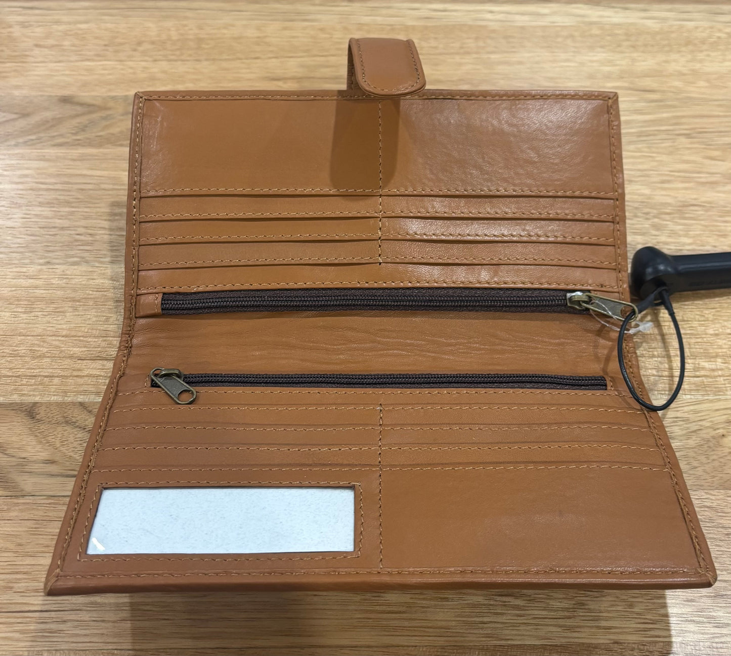 L70014W Los Angeles Leather Purse Tan