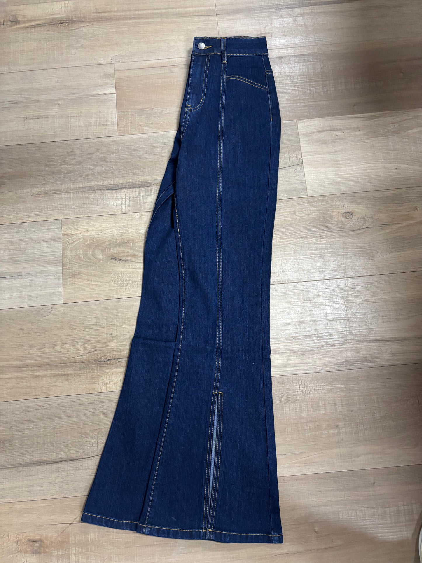 PH9100 Flare Women's Crop Jean