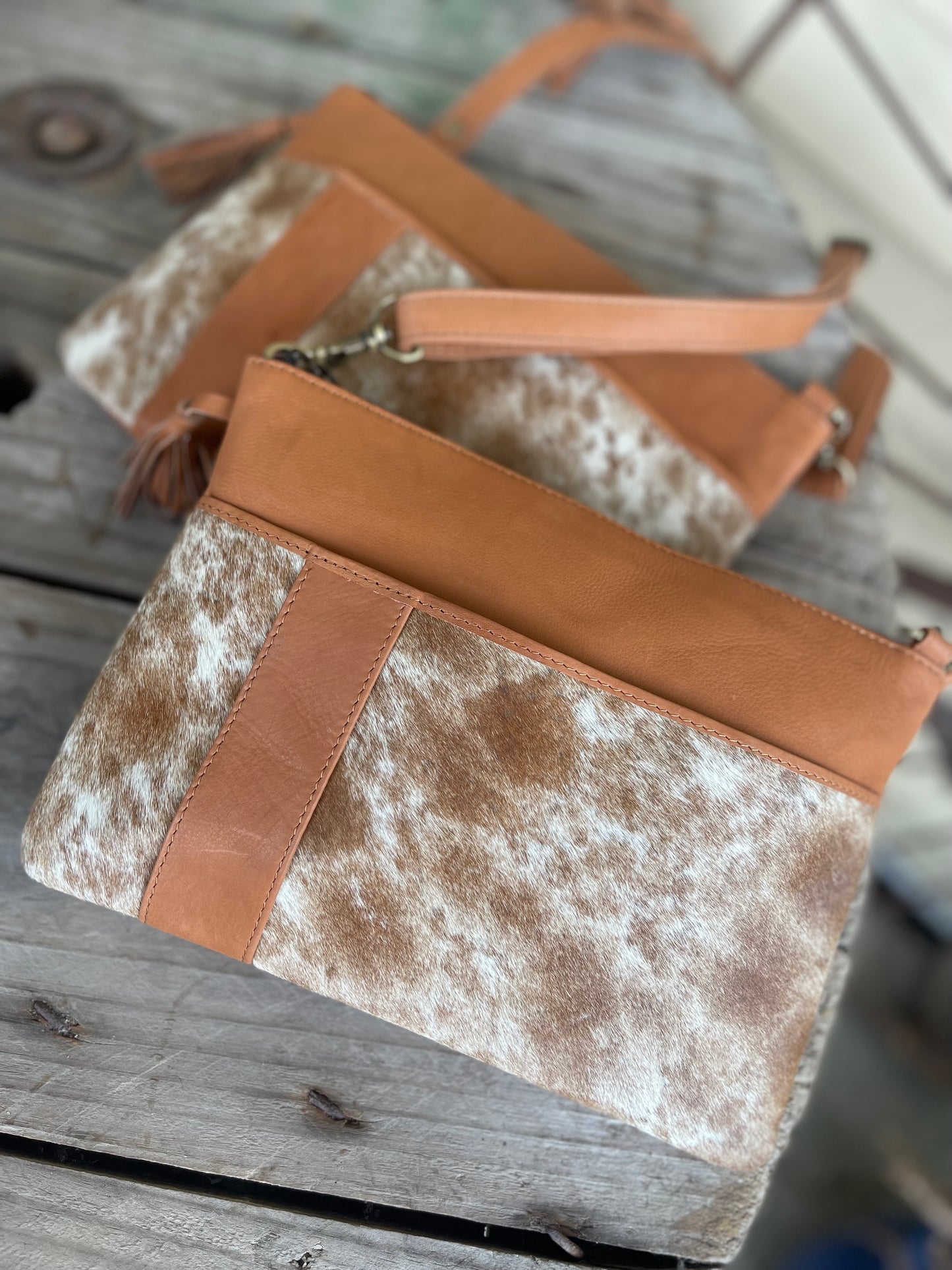 B70070TAN Berlin Crossbody Tan and Hide