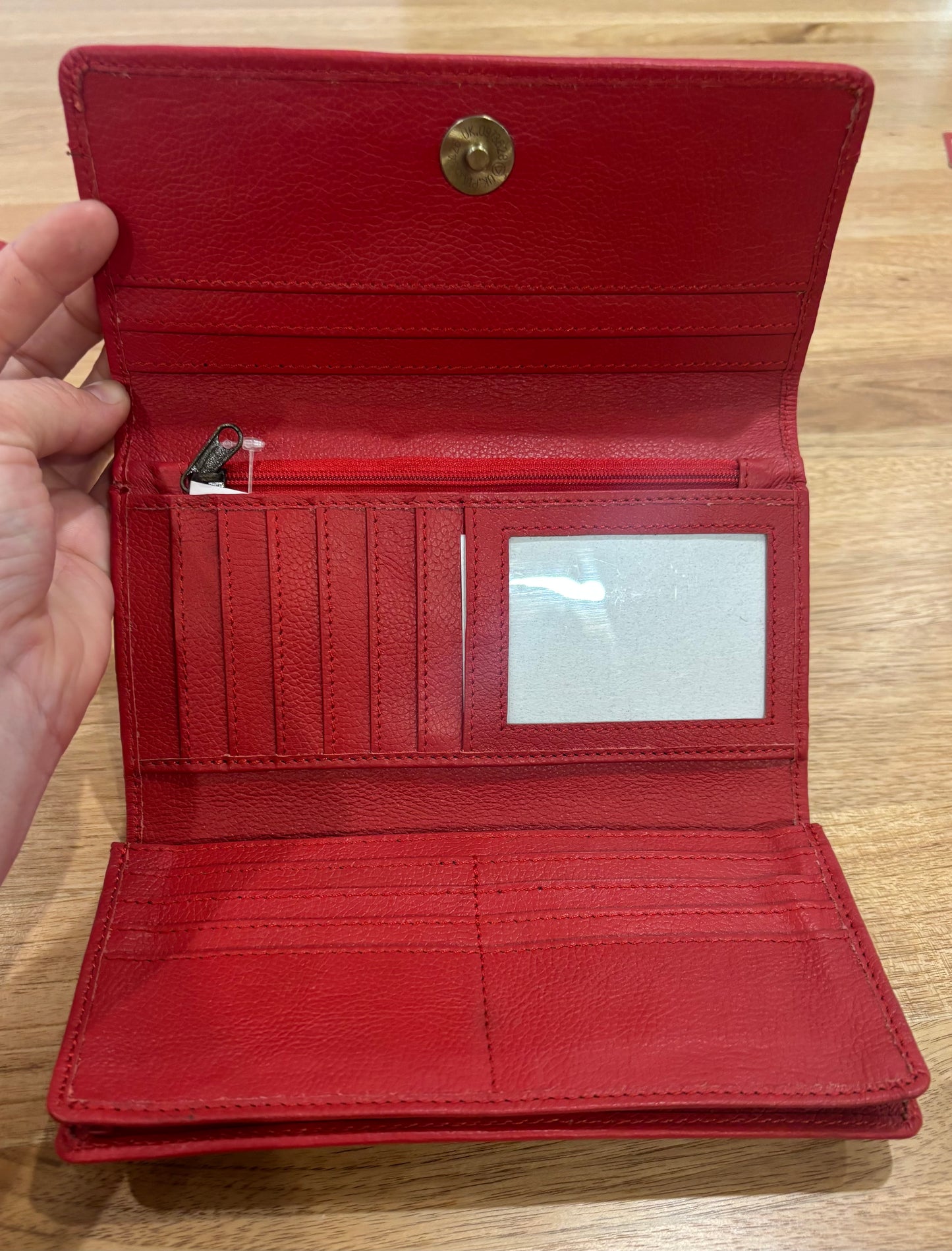 L69933RED Vegas Purse Leather Red