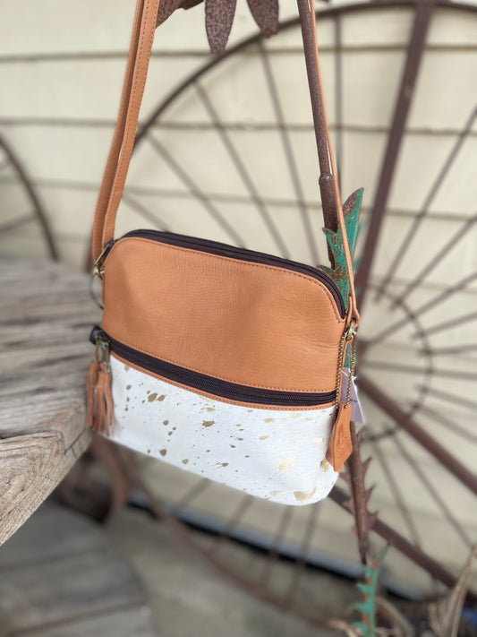 B70069 Finland Handbag Gold foil and Tan