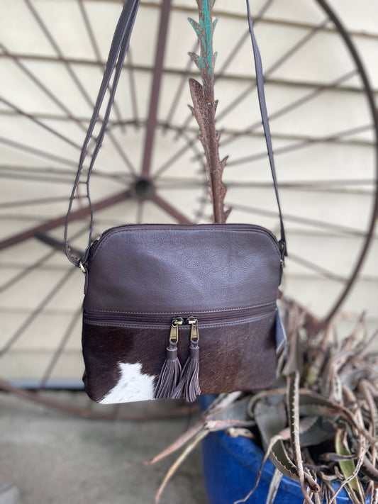 B70069DB Cowhide Leather Finland Handbag Brown and White