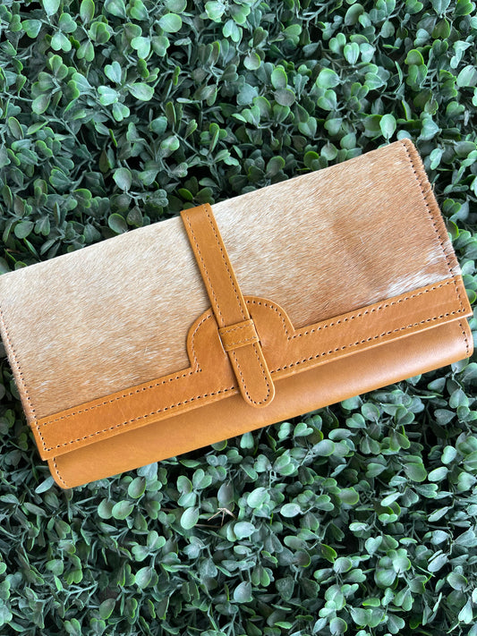 AE35874 Snowy Hide Purse