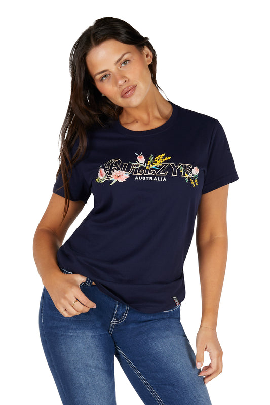B5S2503460 Bullzye Women's Bindi SS Tee