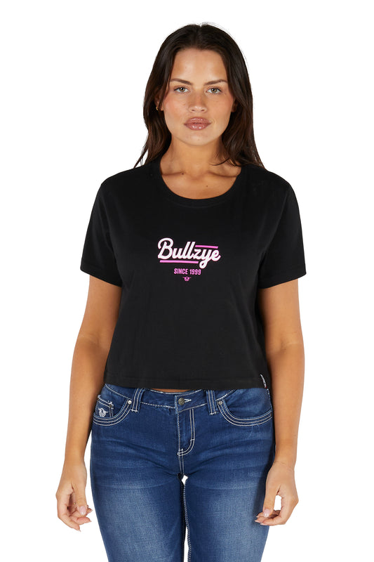 B5S2514466 Bullzye Women's Evie Crop SS Tee