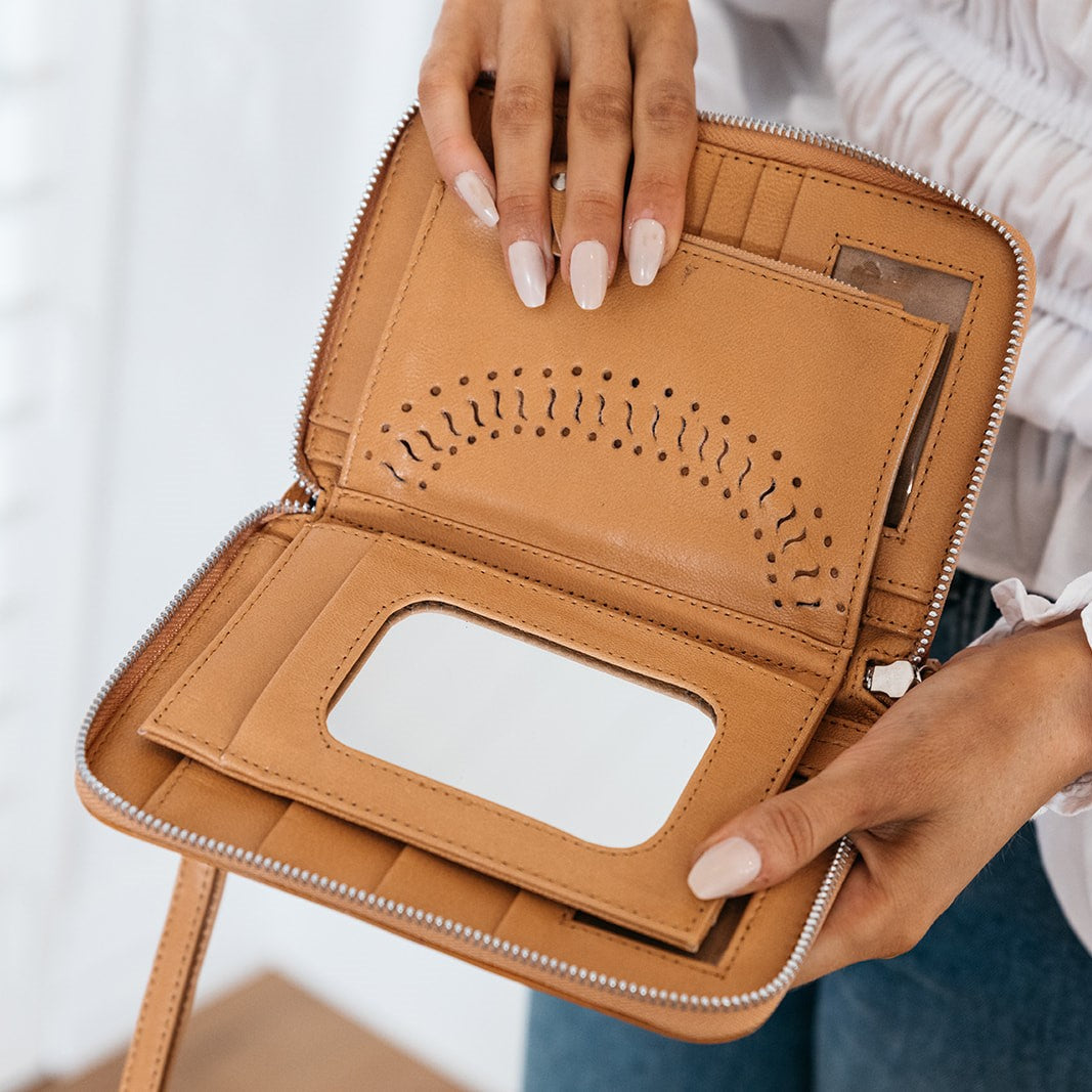 34589 Boho Feather Zip Round Wallet-Tan