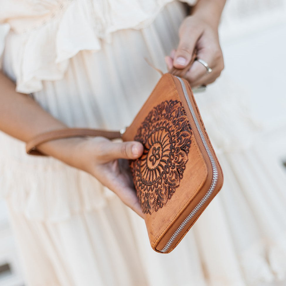 20159 Hand Tooled Boho Mandala Zip Round Wallet- Distressed Tan