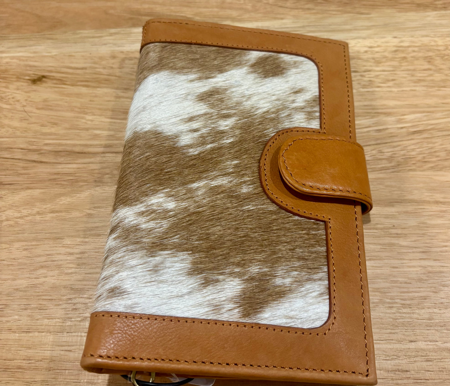 TDE048TAN Los Angeles Cowhide Purse Tan & White