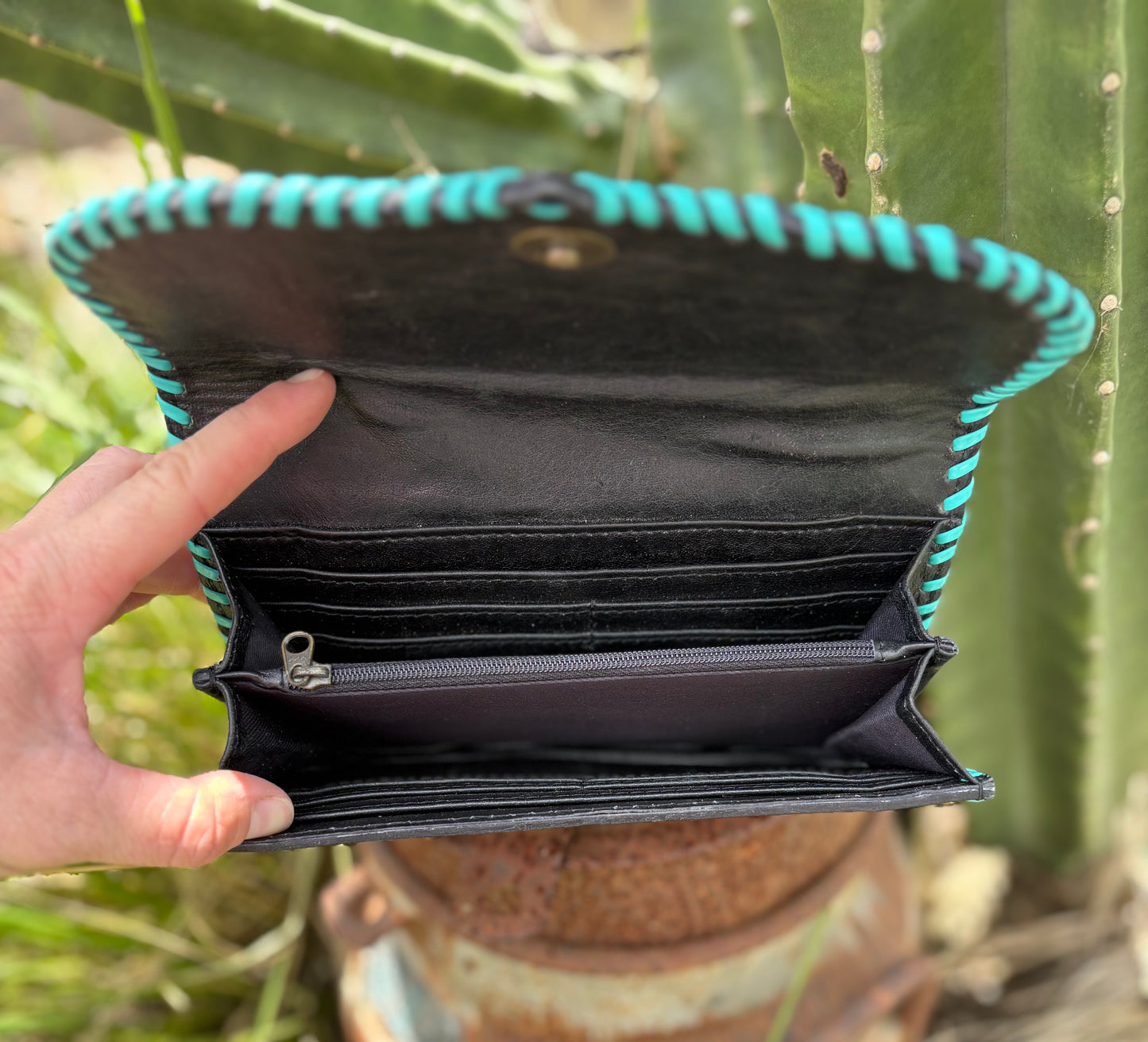 AE3041 Floral Carved Leather & Hide Purse-Turquoise Leather Stitch