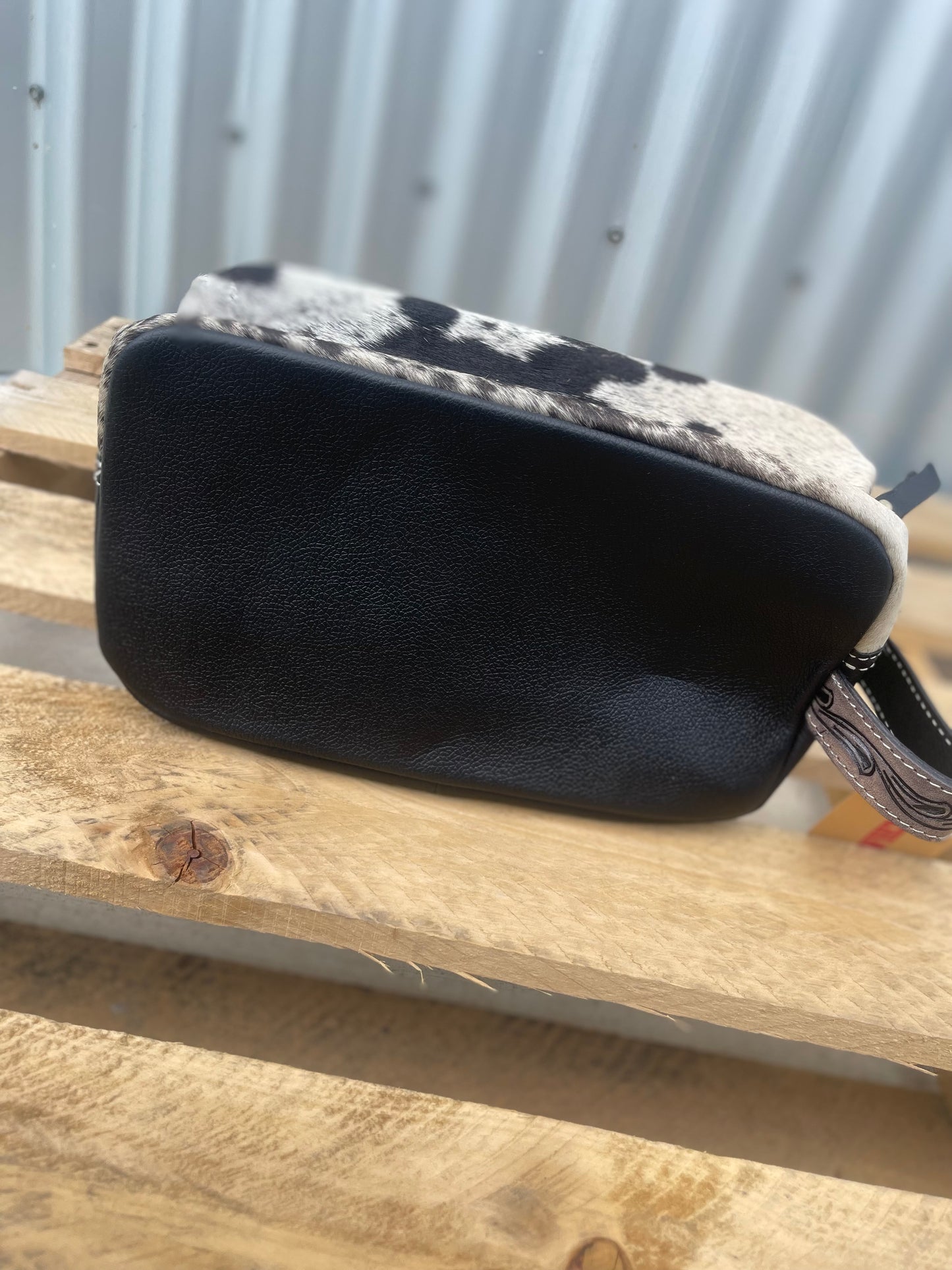 AE9161 Genuine Leather Tooled Shannon Cosmetic Bag