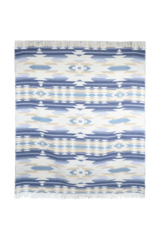 P5W2966RUG Pure Western Jessa Throw Rug
