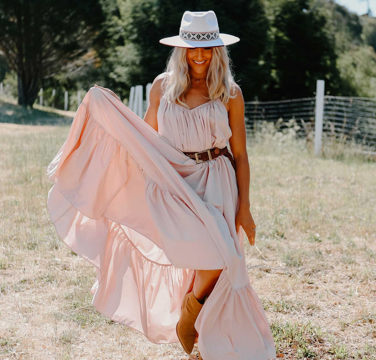 4-HYFAZENDA American Hat Makers Fazenda red trim fedora
