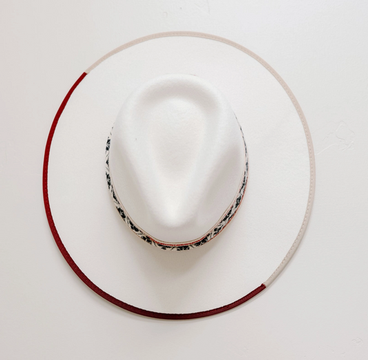 4-HYFAZENDA American Hat Makers Fazenda red trim fedora