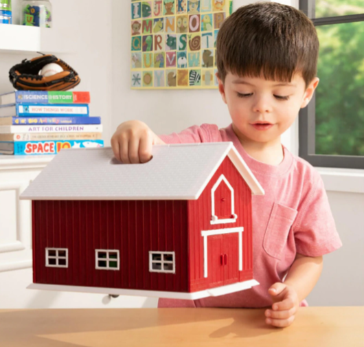 LP833015 John Deere Barn Play Set 24 Pc