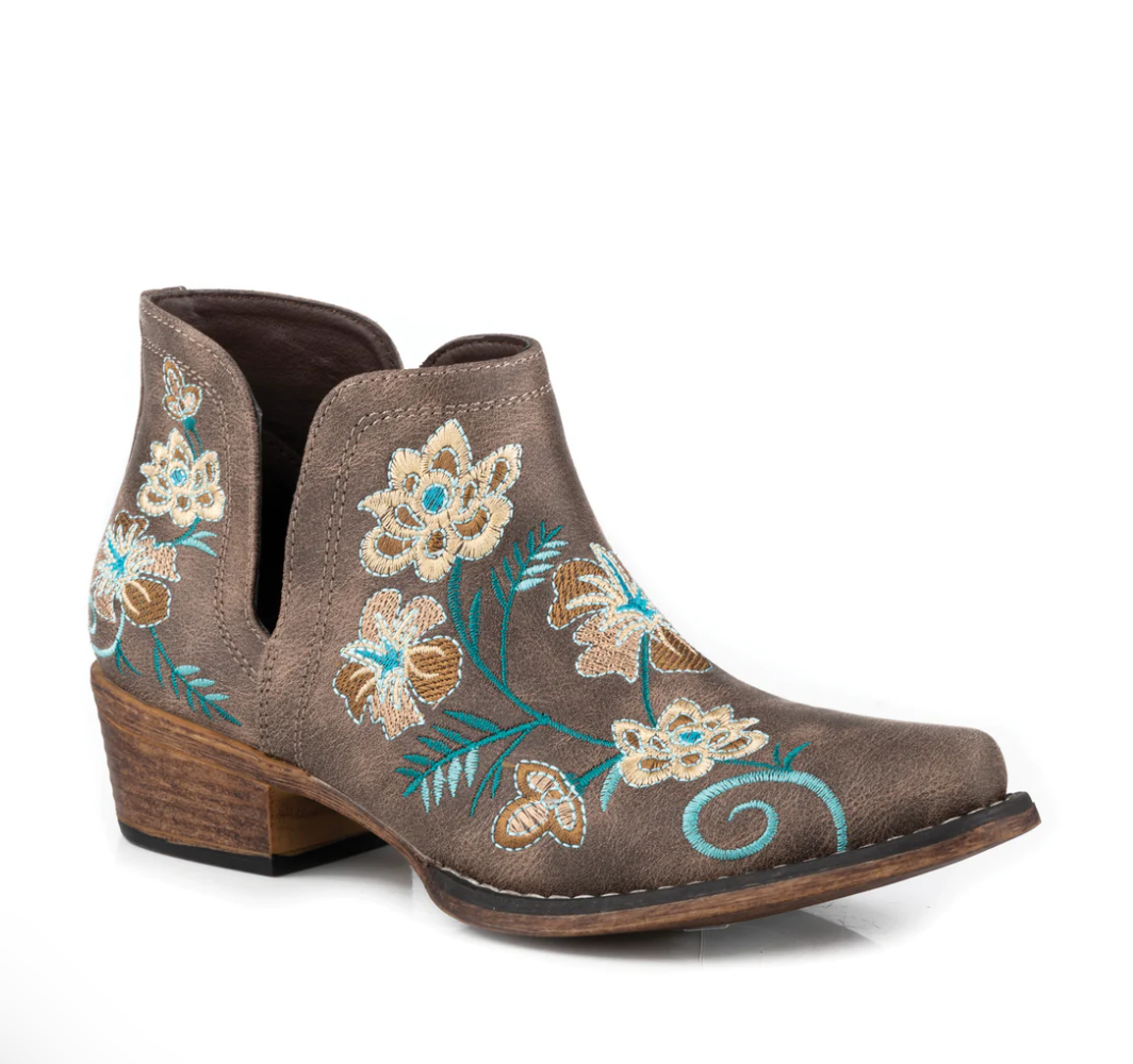 09-021-1567-3267 Roper Women's Ava Brown