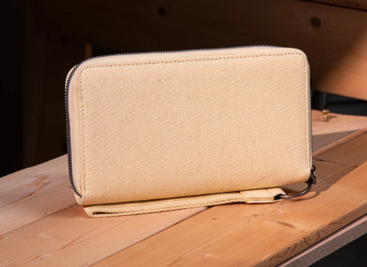 WG136-W006 Wrangler Vintage Wrangler Canvas Zip Wristlet- Tan