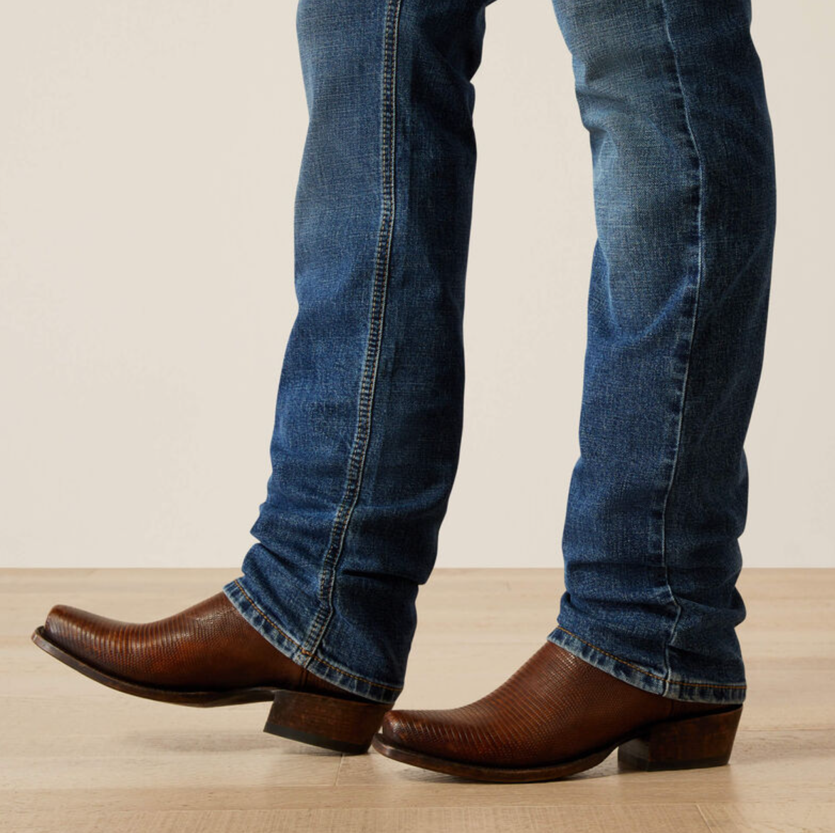 10058929 Ariat Men's M8 Modern Slim Miles Carlos 34Leg