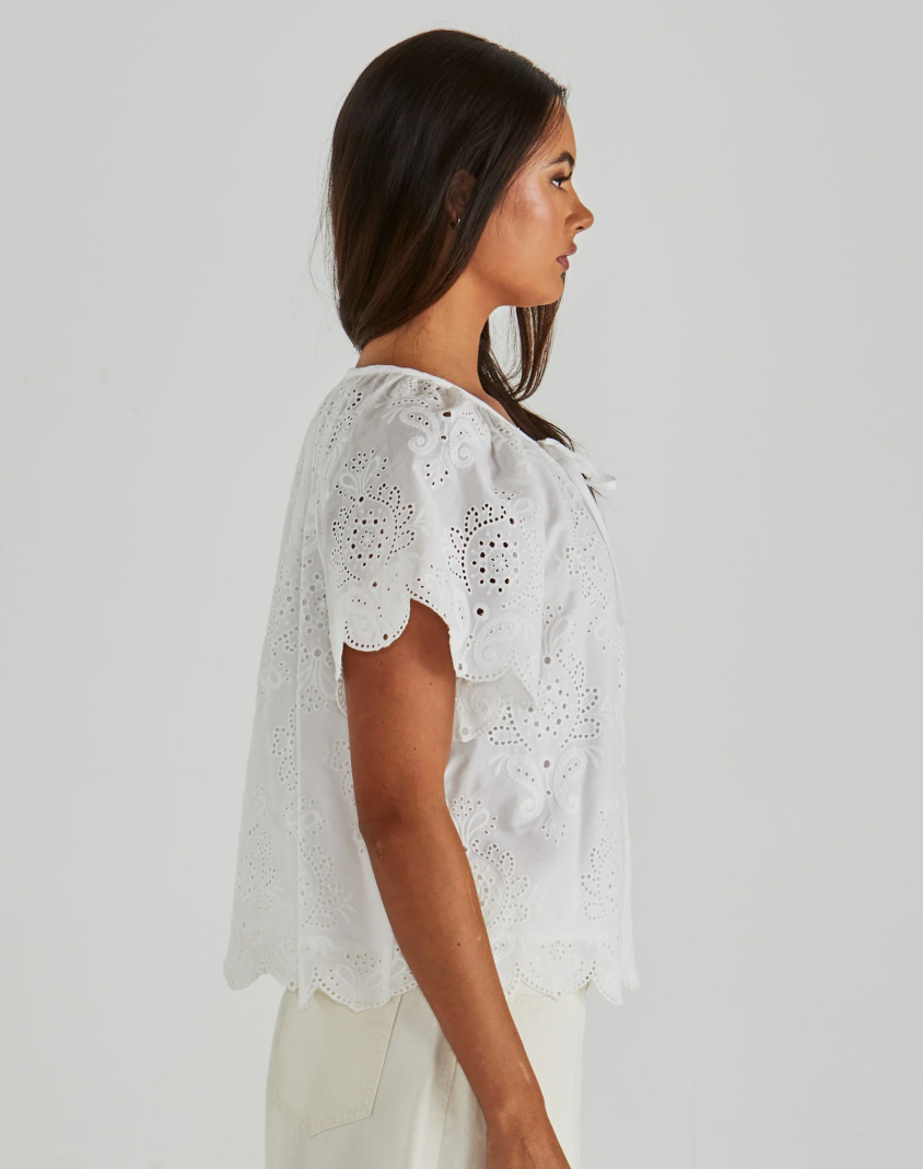 18976TWSS-WHIT Sass Ani Blouse White
