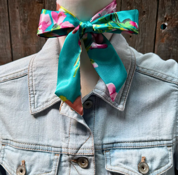 TW319 Cowgirl Necktie Turquoise & Pink