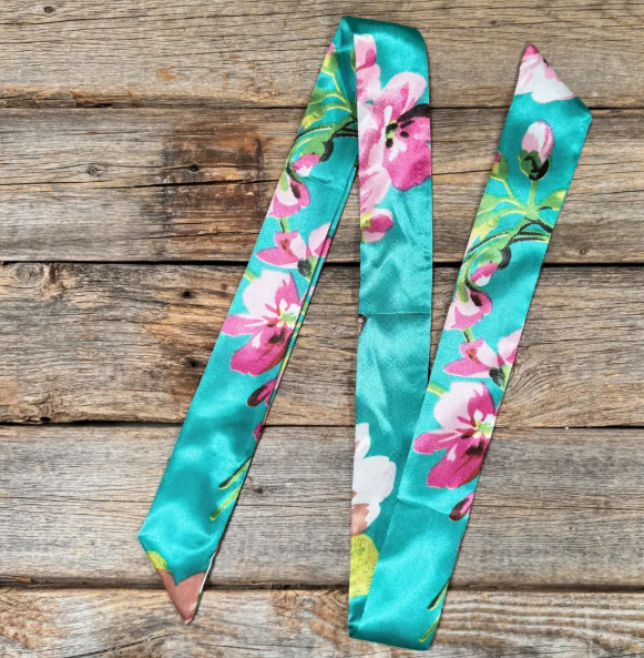 TW319 Cowgirl Necktie Turquoise & Pink