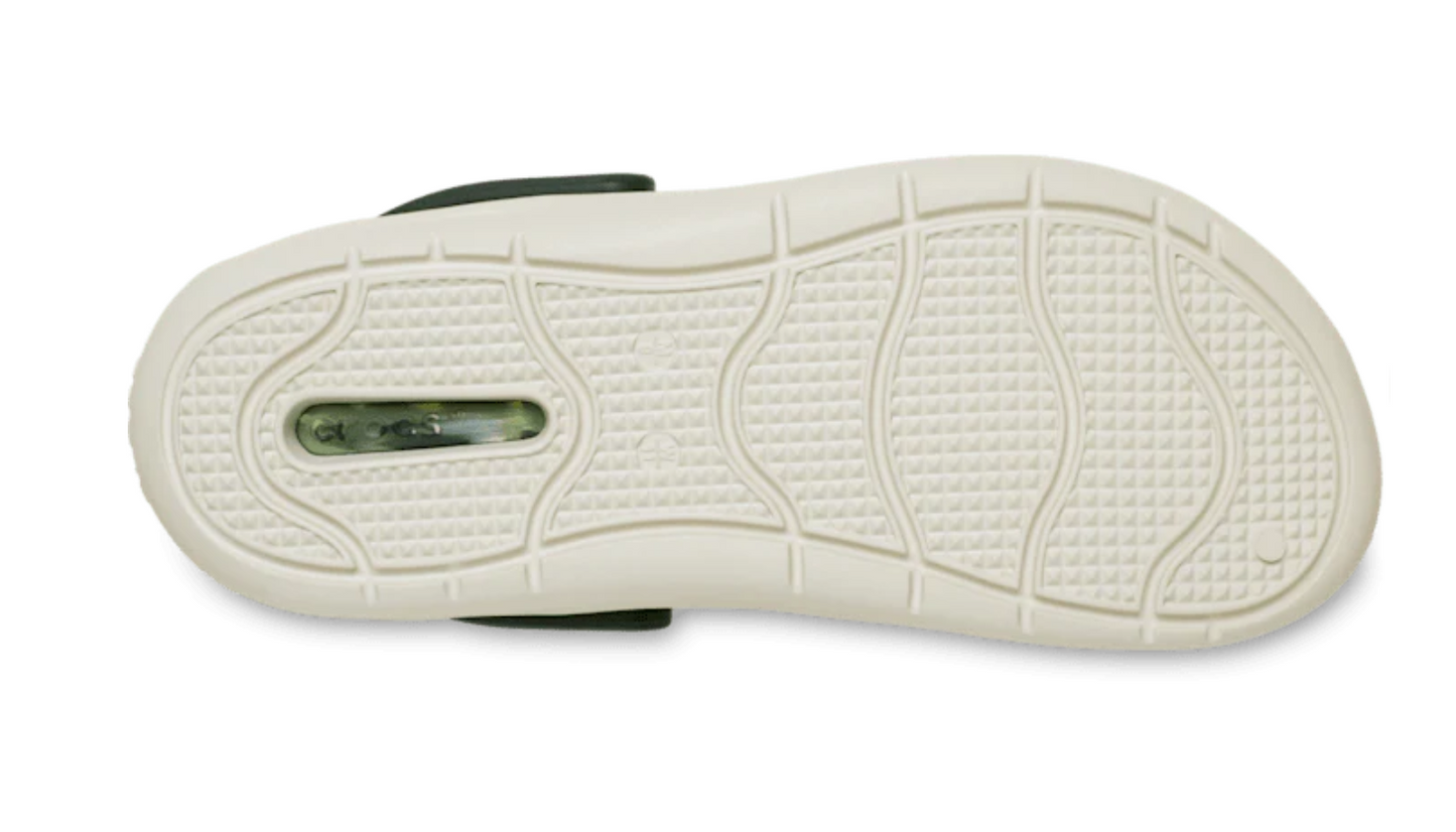 212043-308 Croc Inmotion Marbled Clog Moss