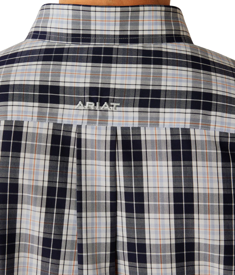 10054827 Ariat Men's Wrinkle Free Ocean Classic Fit LS Shirt Dark Blue