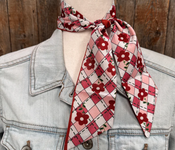 TW143 Cowgirl Necktie Red