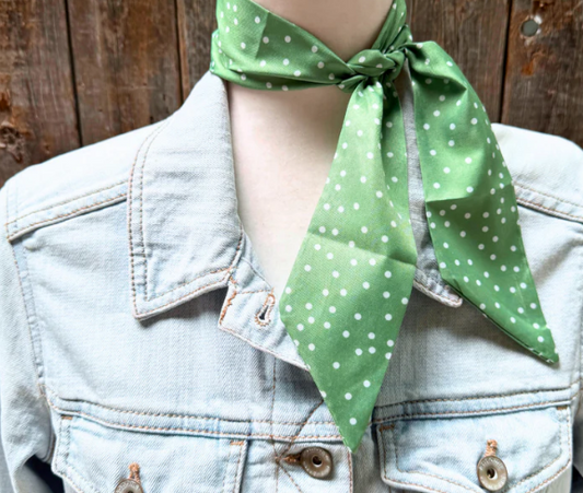TW140 Cowgirl Necktie Green & White