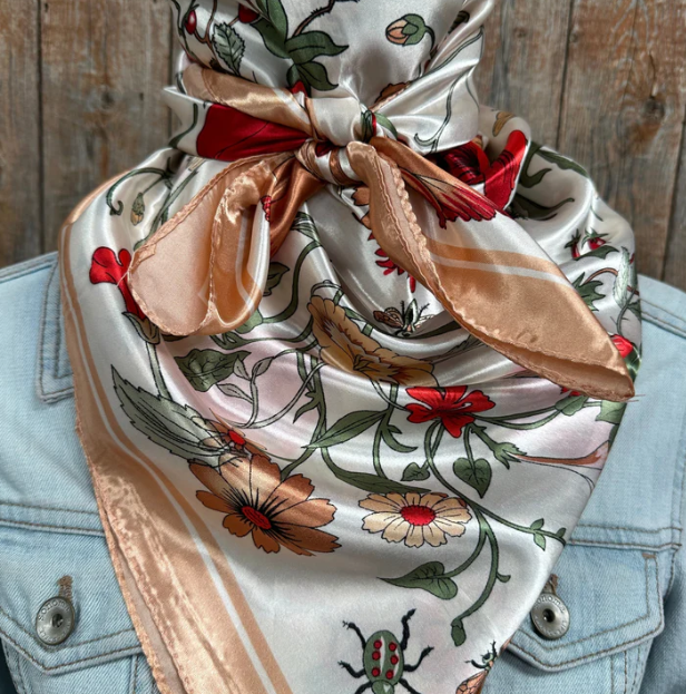 WR1012 Cowgirl Wild Rag Peach & Cream Tulips And Lillies