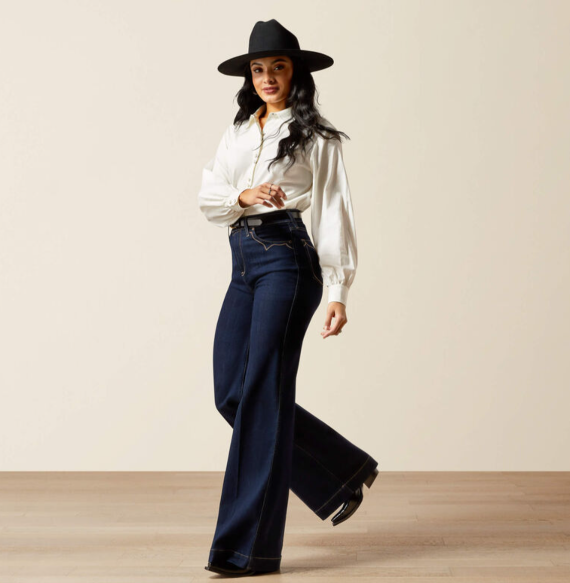10065877 Ariat Womens Ultra High Rise Wide Leg Veronica Rinse Long Leg
