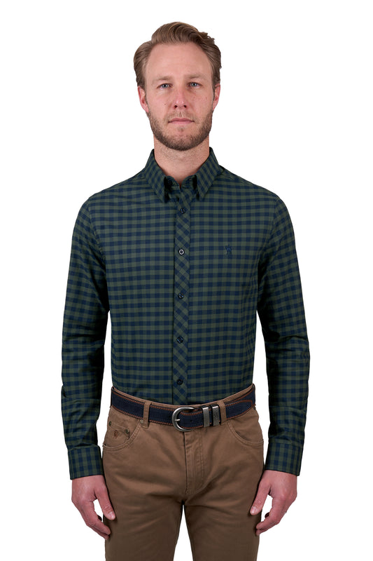 T5W1121046 Thomas Cook Men's Tim Tailored LS Shirt