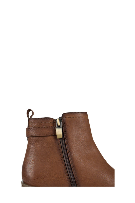 T6W28513 Thomas Cook Women's Crawley Boot Chestnut Brown