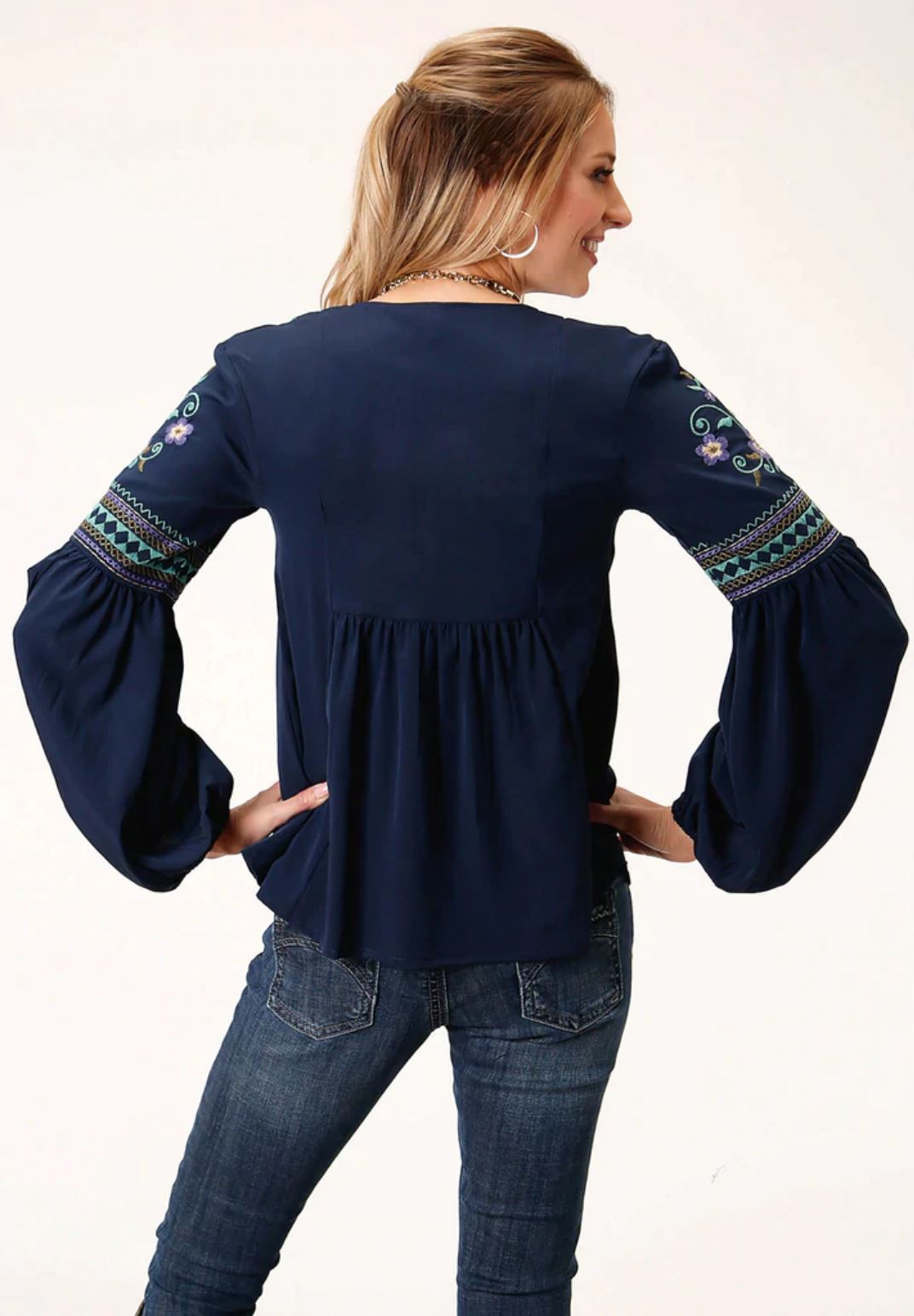 03-050-0565-7040BU Roper Women's Embroidered Blouse
