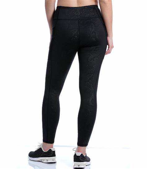 MJU7889001BLK Cinch 7/8 Length Paisley Print Leggings