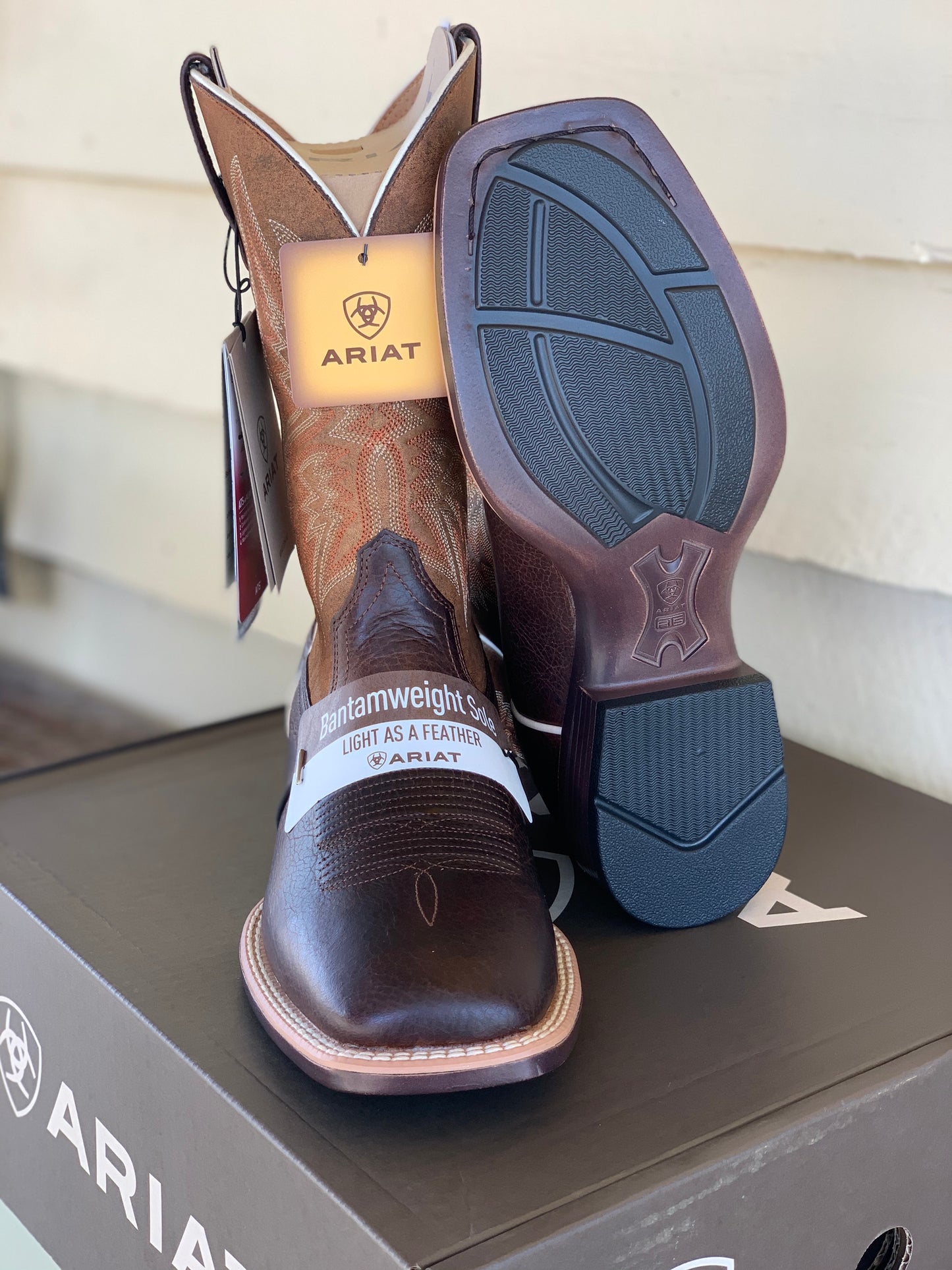 10034079 Mens Valor Ultra Dark Whiskey/Bonfire Brown