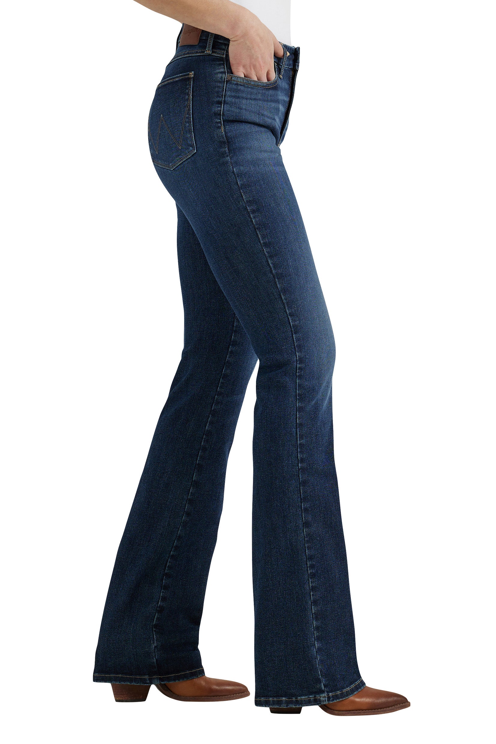112359277-34L Wrangler Bespoke Hi Rise Bootcut Jean 34L – RAYVIEW