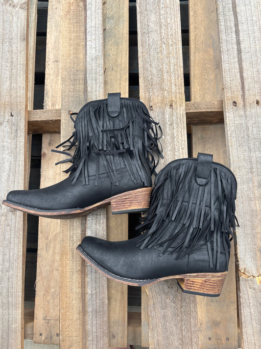 09-021-1567-3039 Roper Wmns Riley Fringe Black