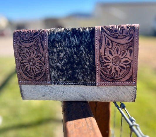 AE3046 Maya Hide & Tooled Purse