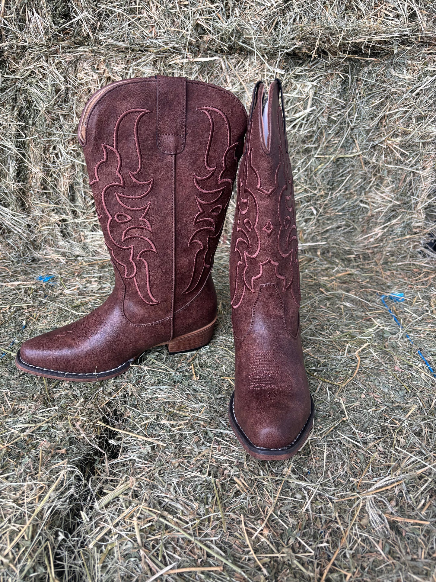 09-021-1566-3682 Roper Women's Riley Flextra Cord Brown