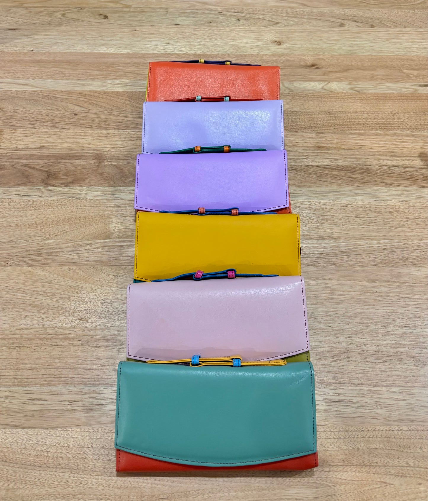 AE4110 Vivi Colour Drop Leather Purse