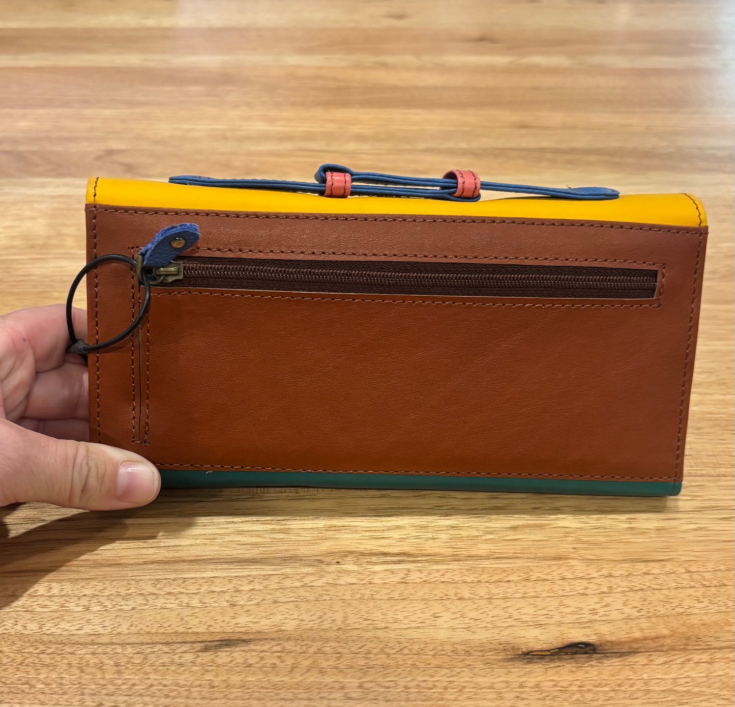 AE4110 Vivi Colour Drop Leather Purse