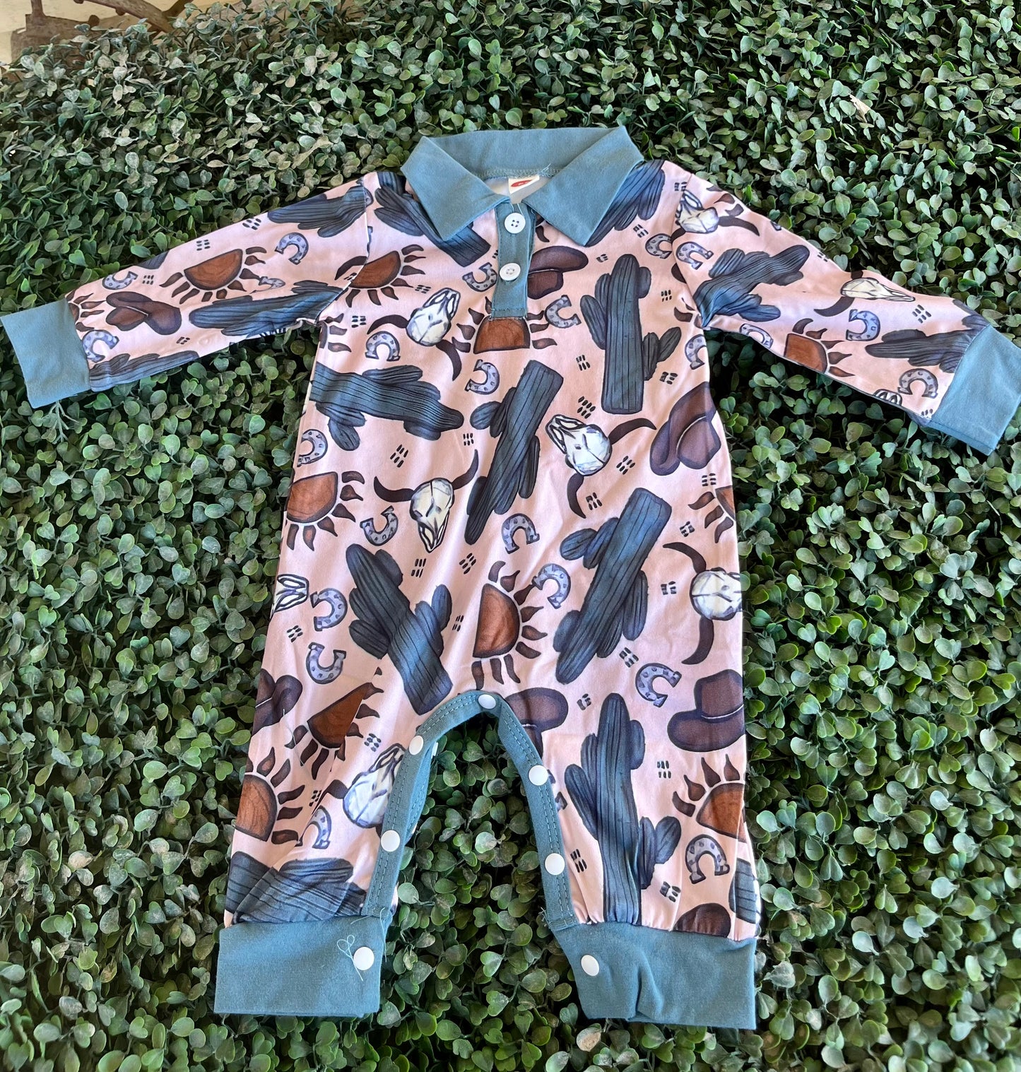 34672 Infant Desert Grow Suit