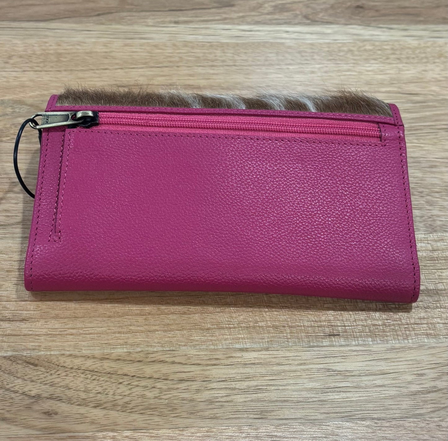 L69933PINK Vegas Purse Leather Pink