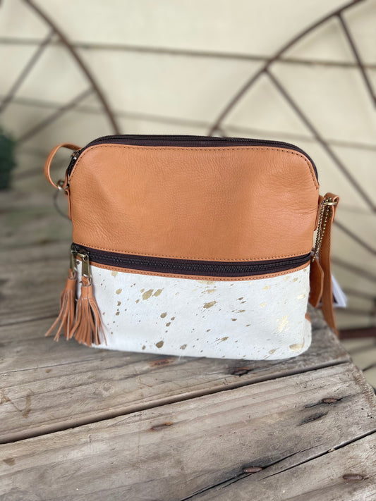B70069 Finland Handbag Gold foil and Tan