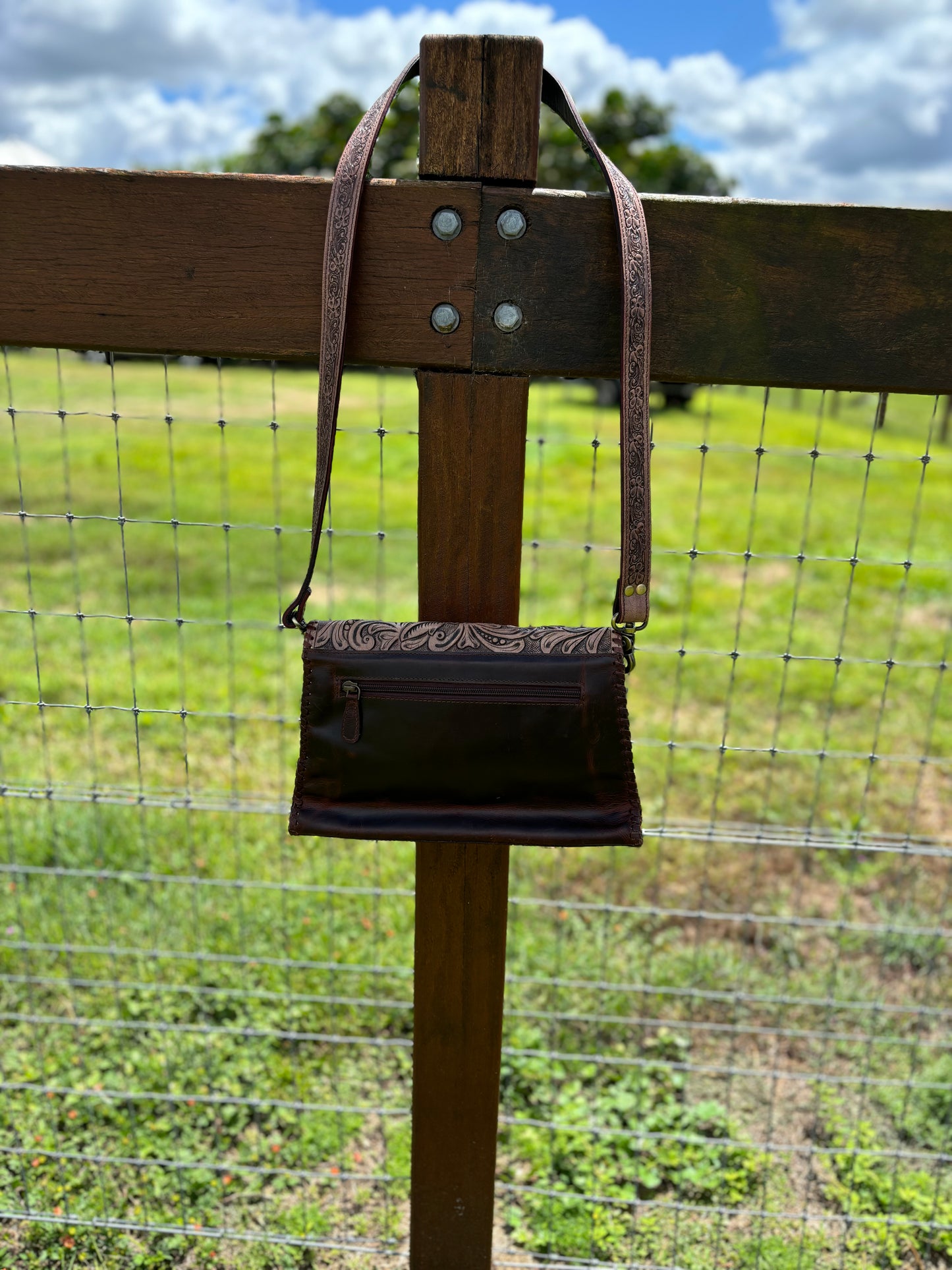 AE2529 Gypsy Tooled Leather Hide Crossbody