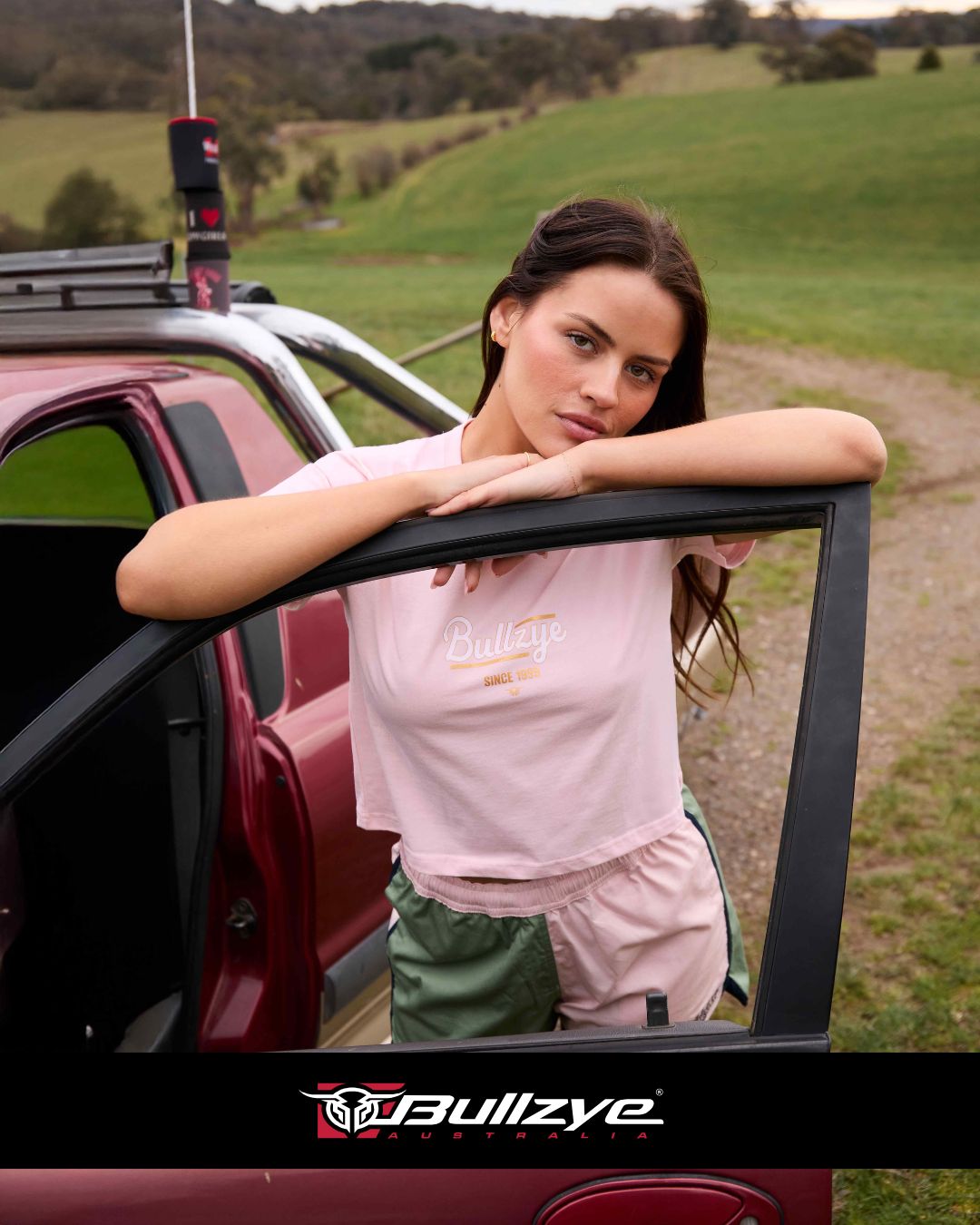 B5S2300471 Bullzye Women's Rachel Short Moss/Blush