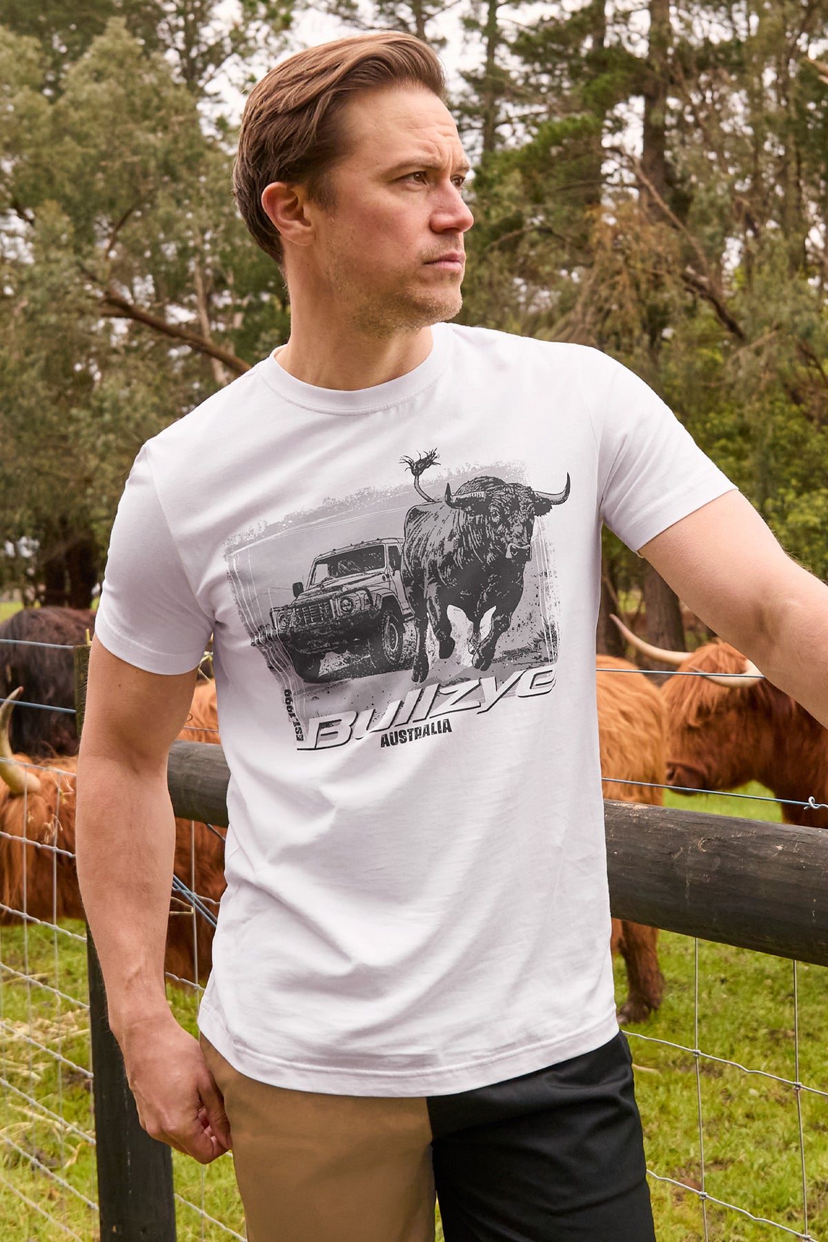 B6S1503651 Bullzye Men’s Banks Short Sleeve Tee Off White