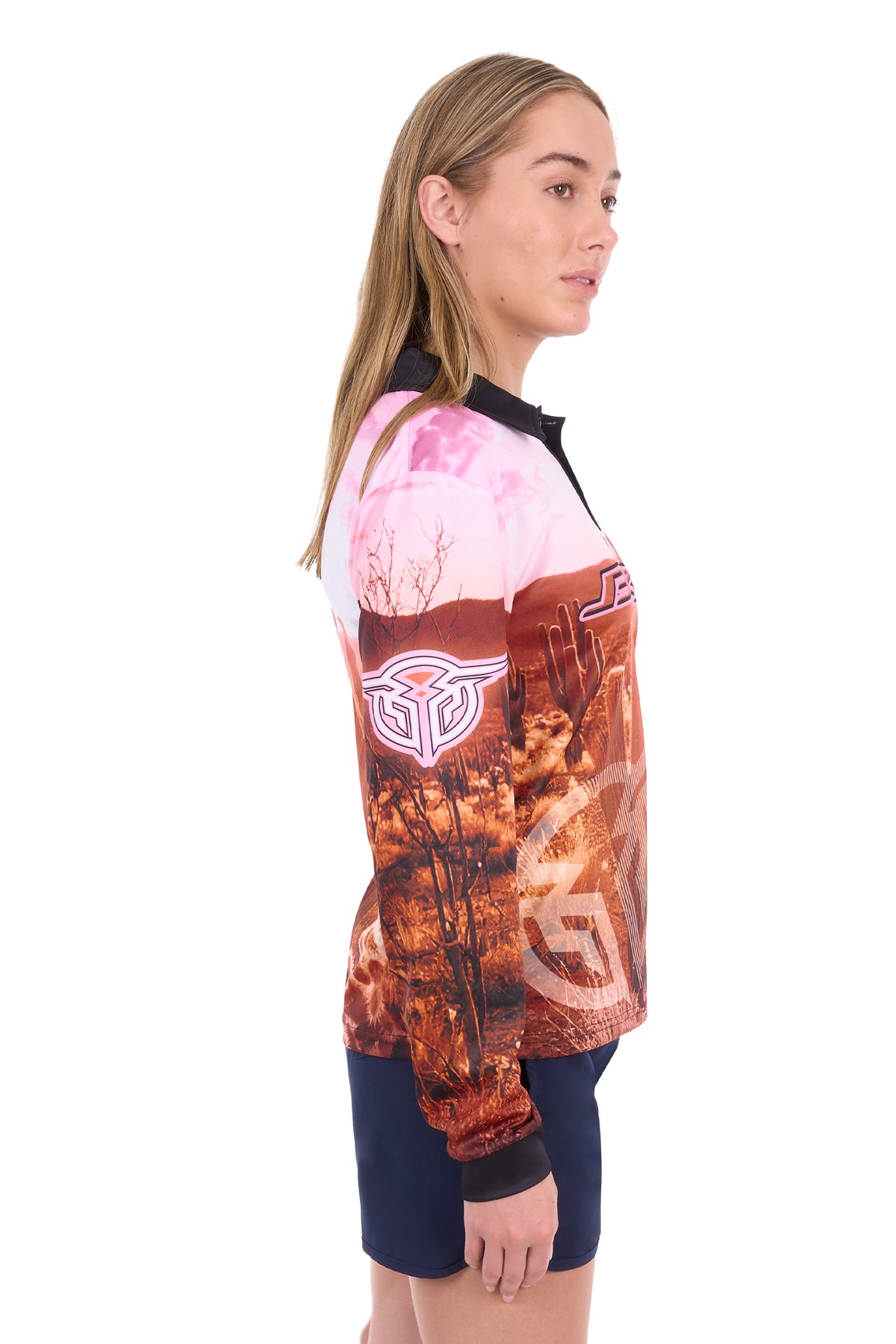 B6S2502599 Bullzye Women’s Cactus Long Sleeve Tee