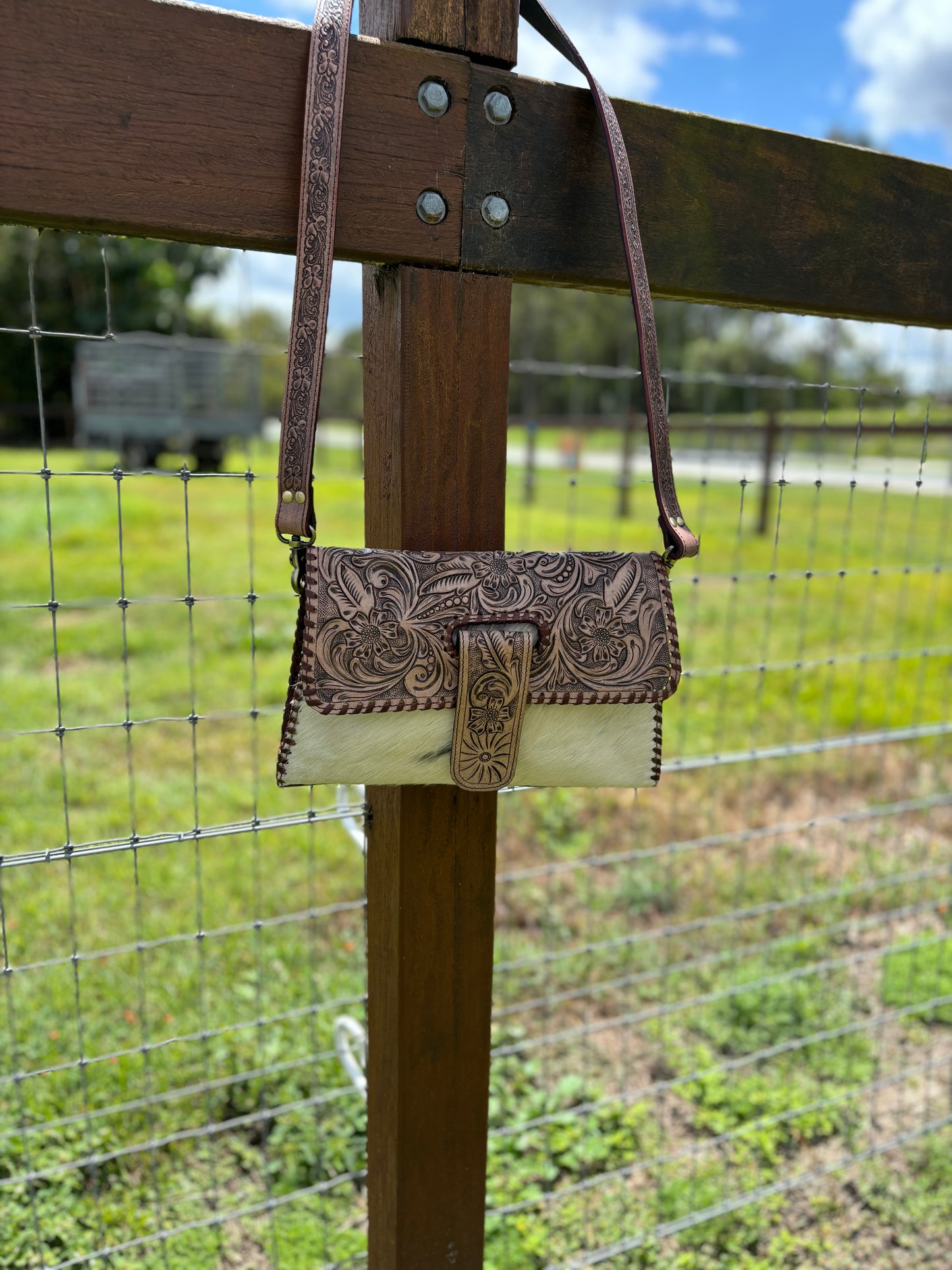 AE2529 Gypsy Tooled Leather Hide Crossbody