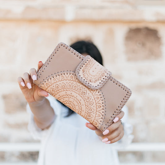 34593 Boho Mandala Clutch-Blush